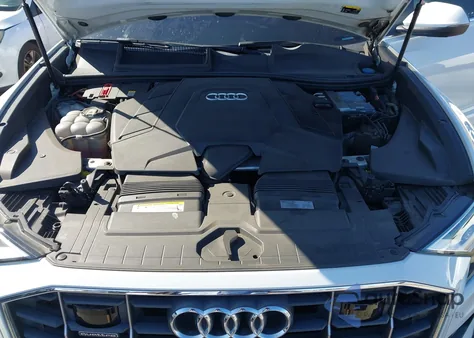 2019 Audi Q8 55 Premium z USA, uszkodzony, nr VIN WA1BVAF1XKD044271